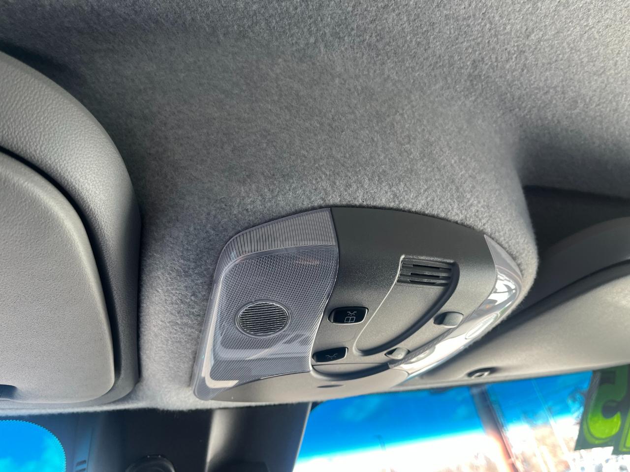 Mercedes-Benz Sprinter 2500 144-in. WB 2015