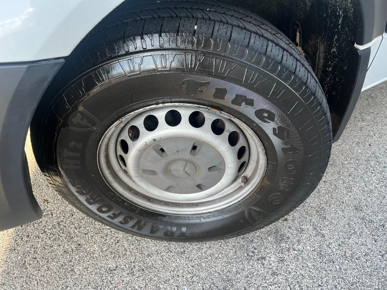 Mercedes-Benz Sprinter 2500 144-in. WB 2015