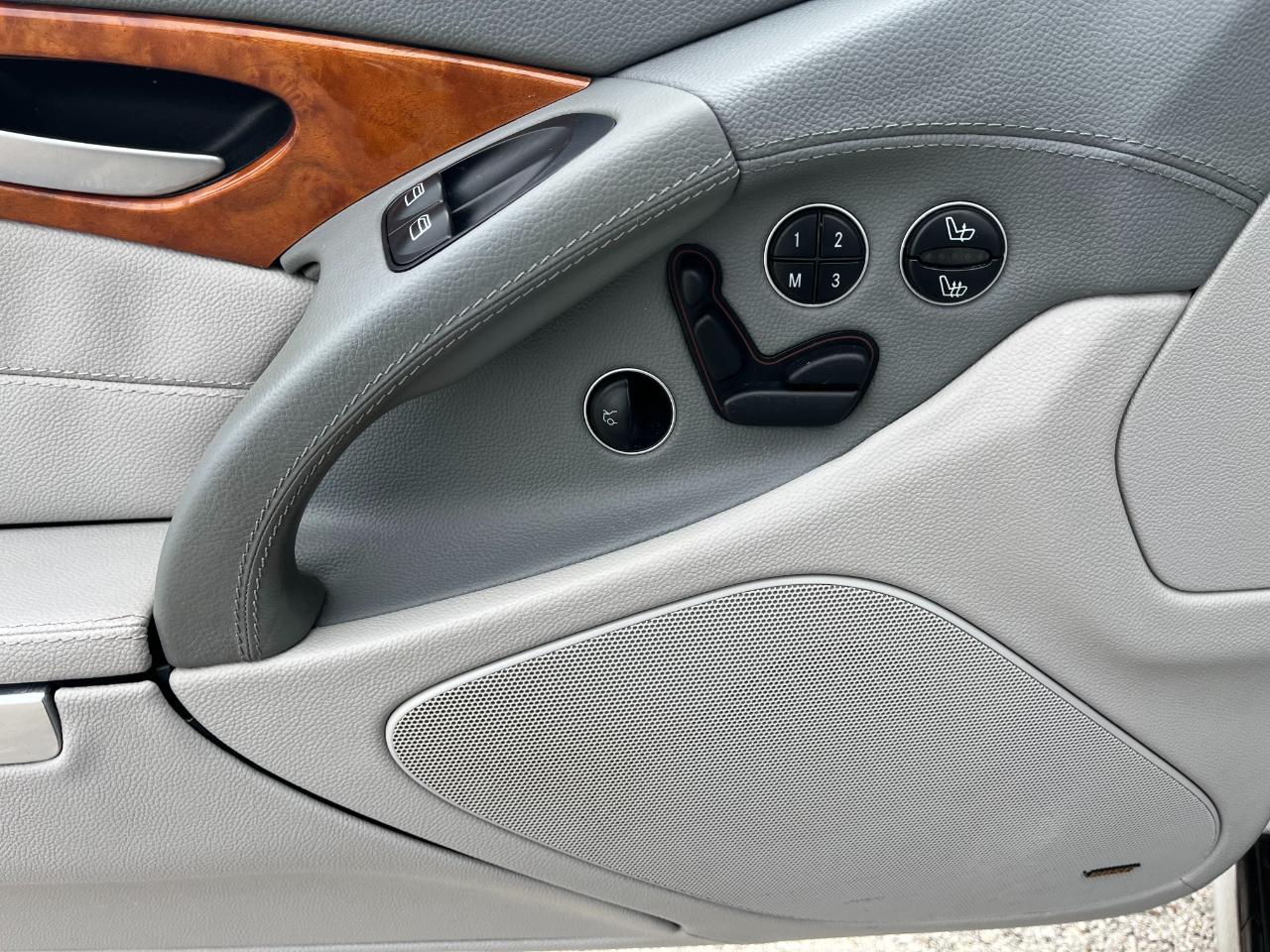 Mercedes-Benz SL-Class SL500 2005