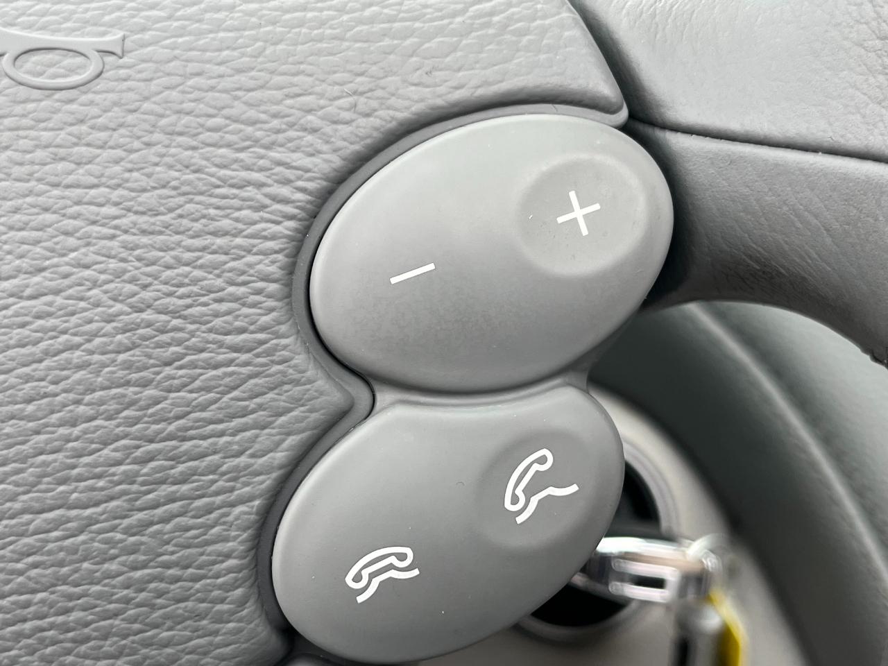 Mercedes-Benz SL-Class SL500 2005