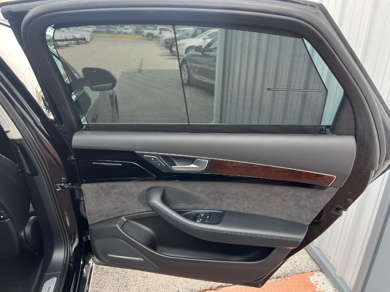 Audi A8 L TDI quattro 2015