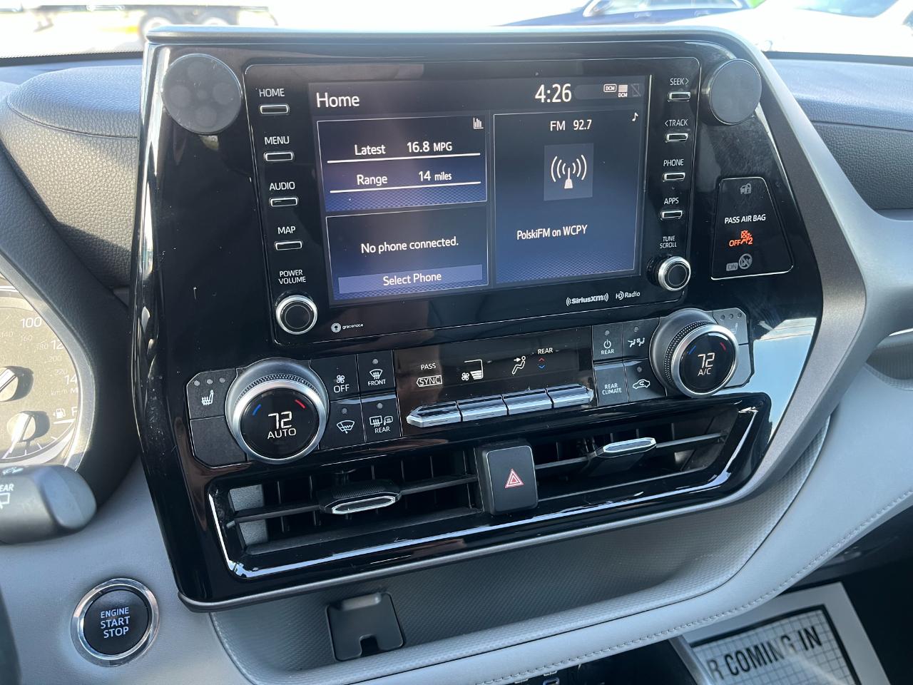 Toyota Highlander XLE AWD V6 2022