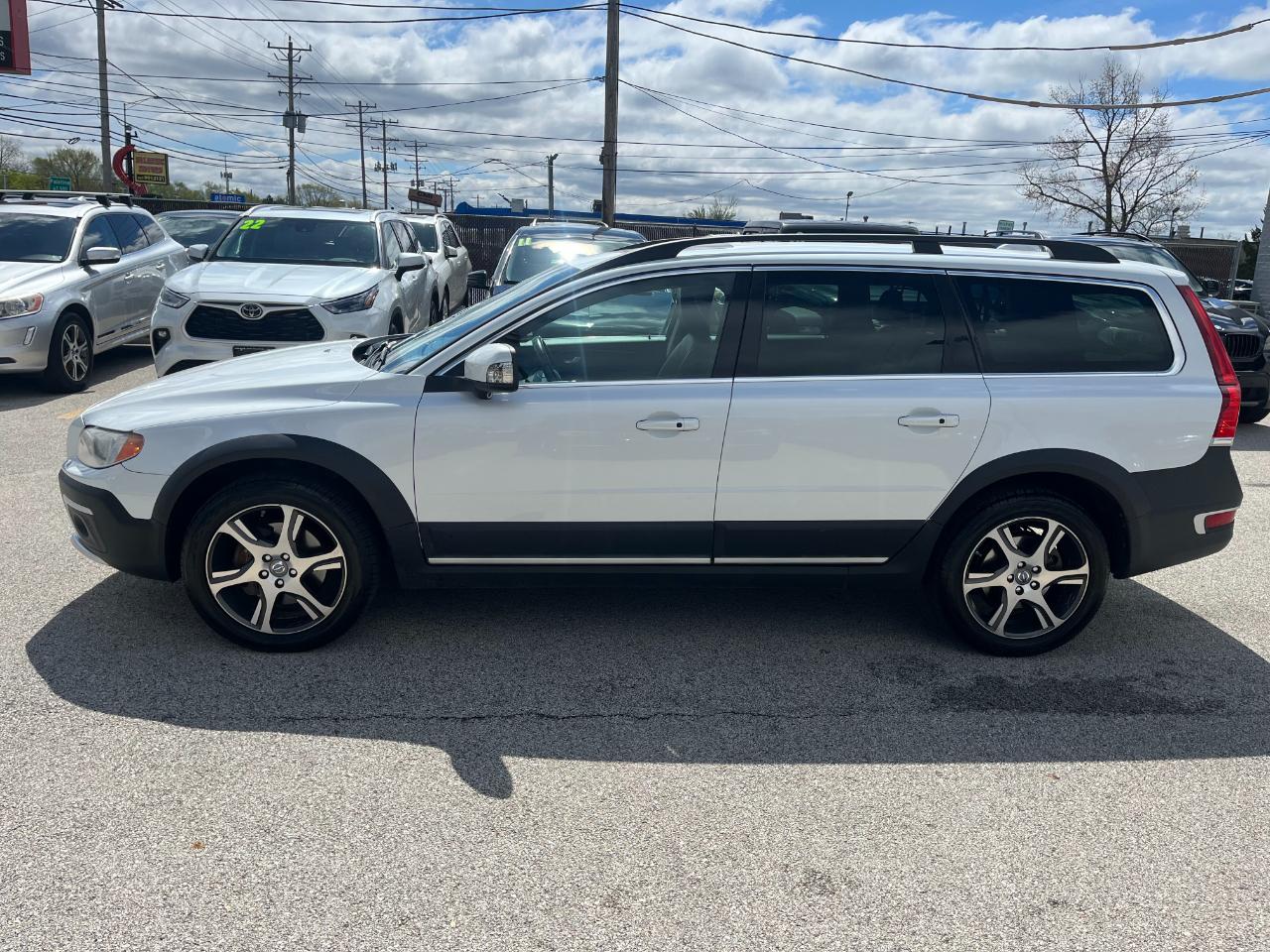 Volvo XC70 2015.5 AWD 4dr Wgn T6 2015