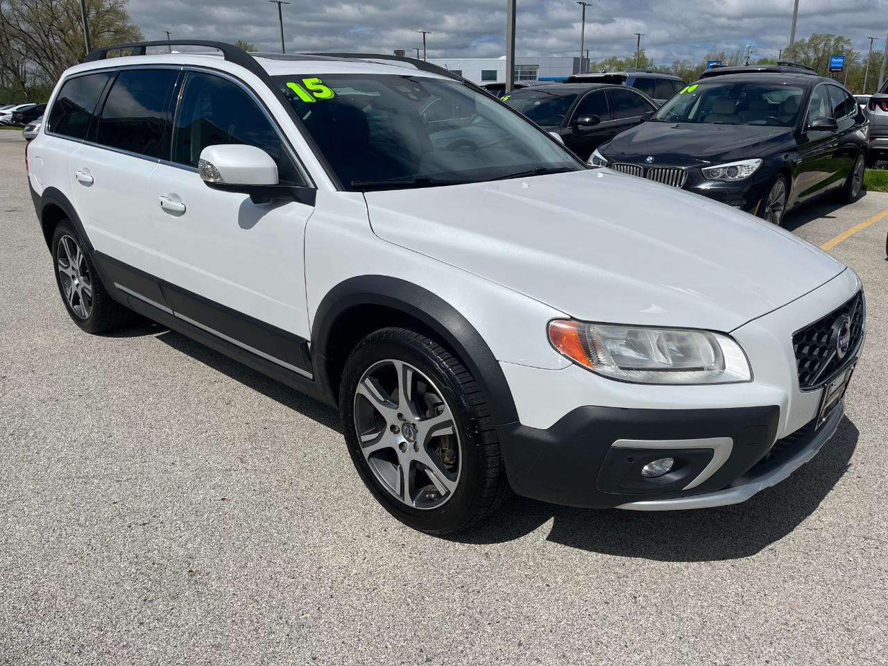 Volvo XC70 2015.5 AWD 4dr Wgn T6 2015
