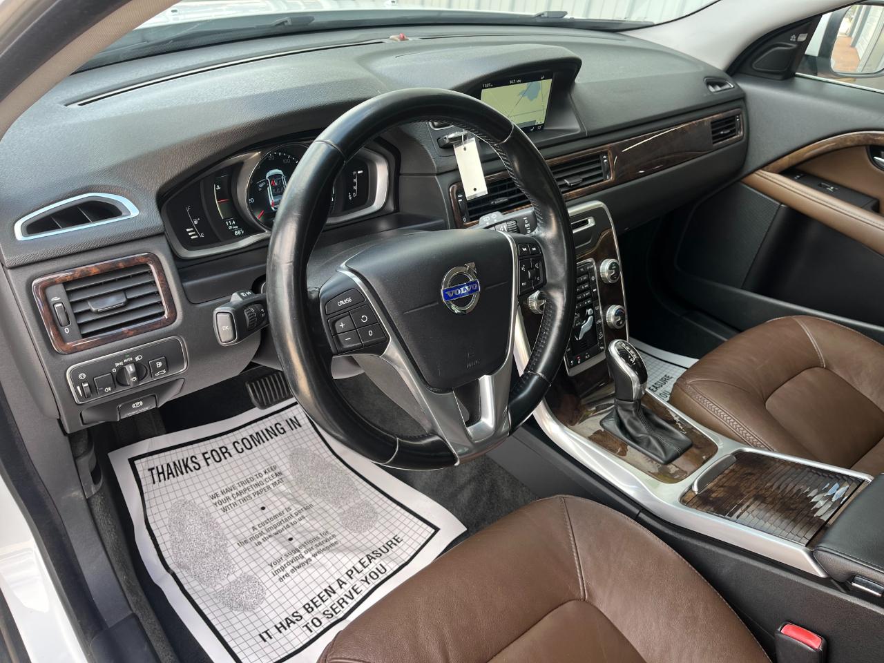 Volvo XC70 2015.5 AWD 4dr Wgn T6 2015