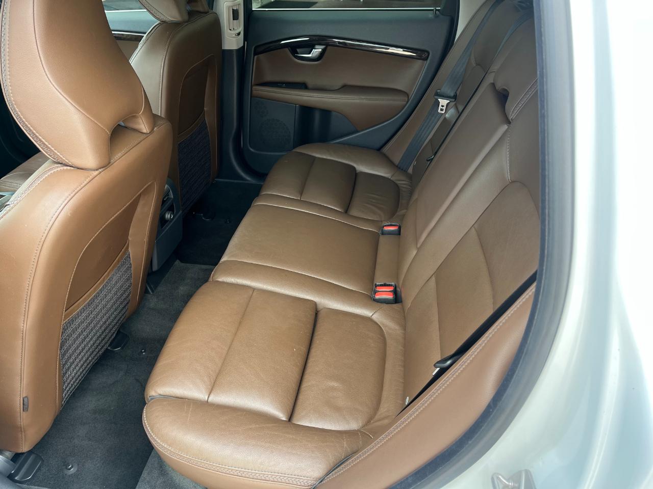 Volvo XC70 2015.5 AWD 4dr Wgn T6 2015