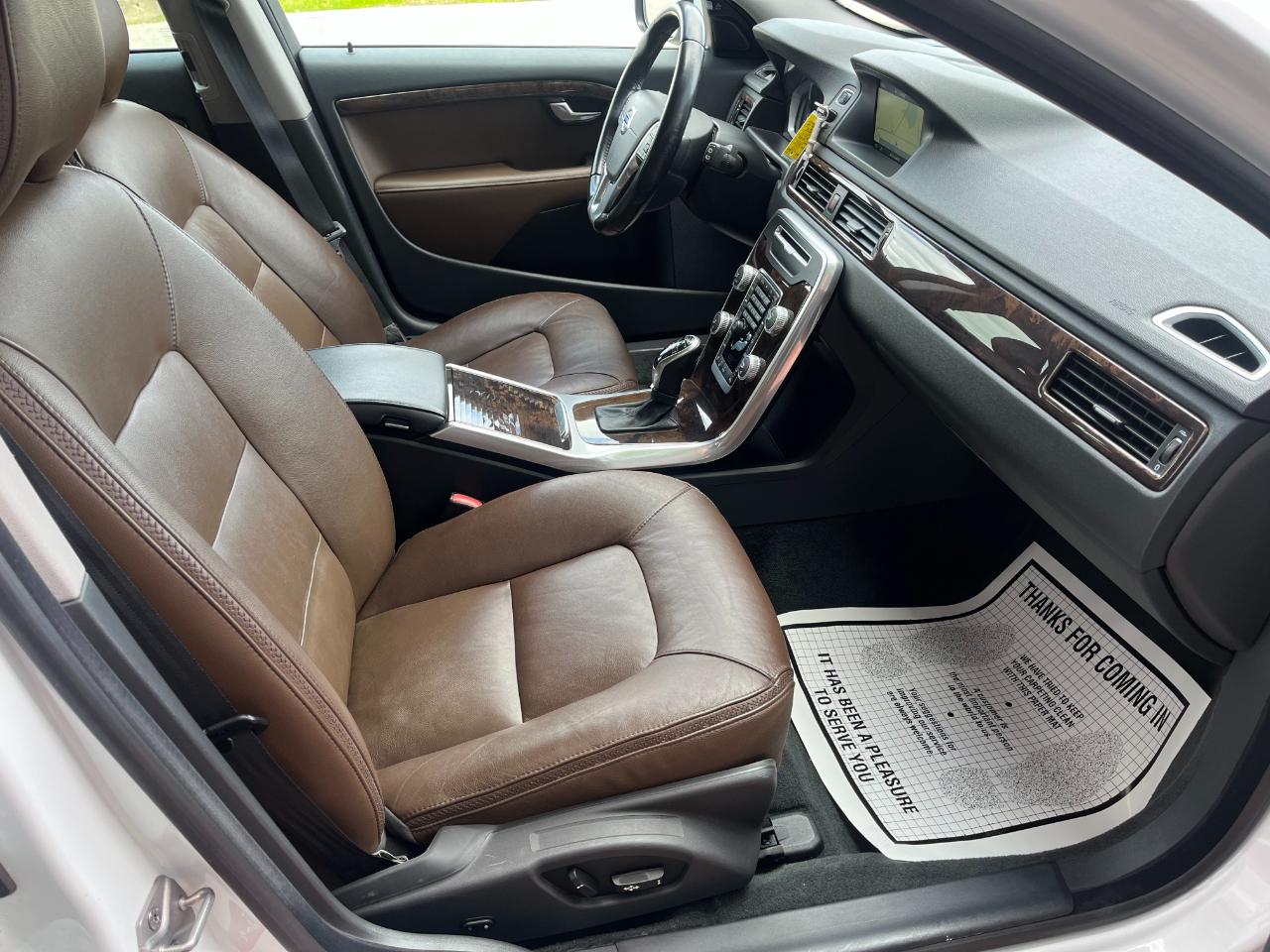 Volvo XC70 2015.5 AWD 4dr Wgn T6 2015