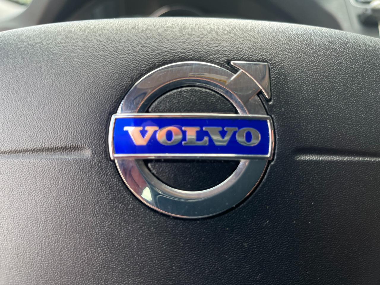 Volvo XC70 2015.5 AWD 4dr Wgn T6 2015