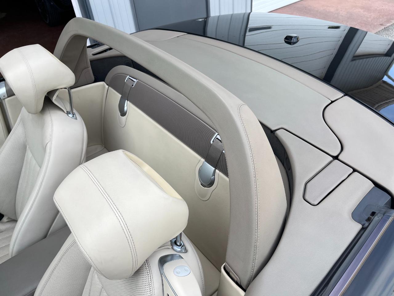 Mercedes-Benz SL-Class SL550 2009