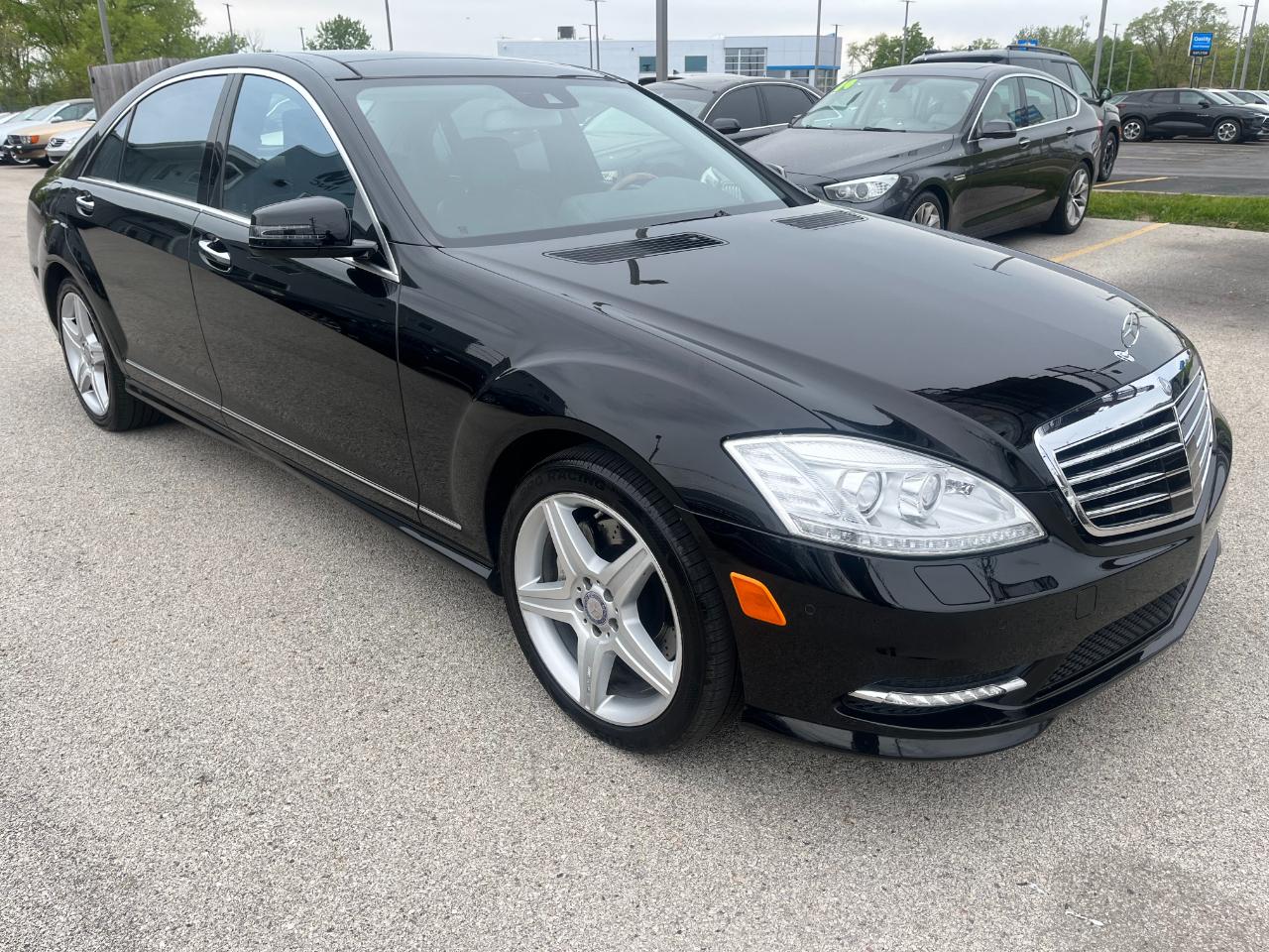 Mercedes-Benz S-Class S550 4-MATIC 2011