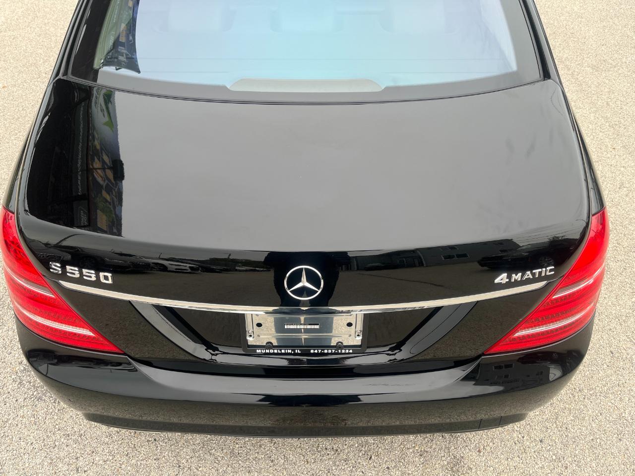 Mercedes-Benz S-Class S550 4-MATIC 2011