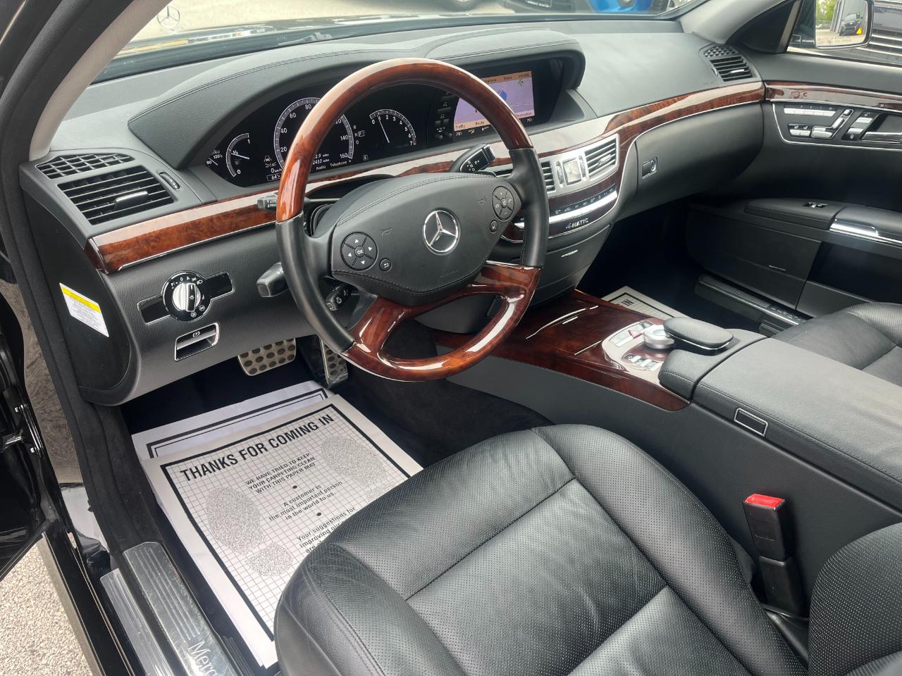Mercedes-Benz S-Class S550 4-MATIC 2011