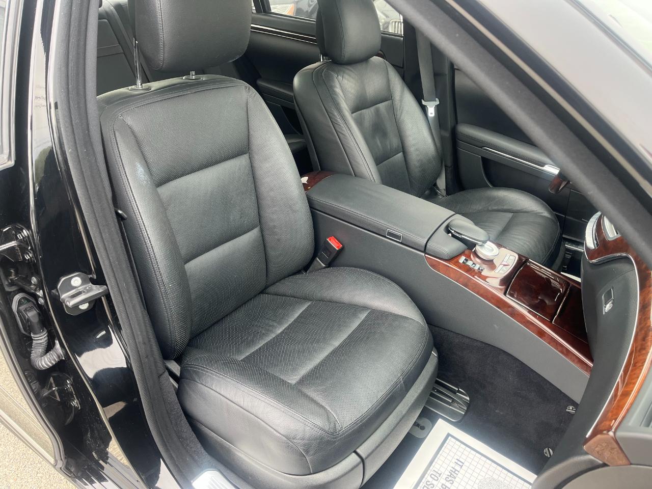 Mercedes-Benz S-Class S550 4-MATIC 2011
