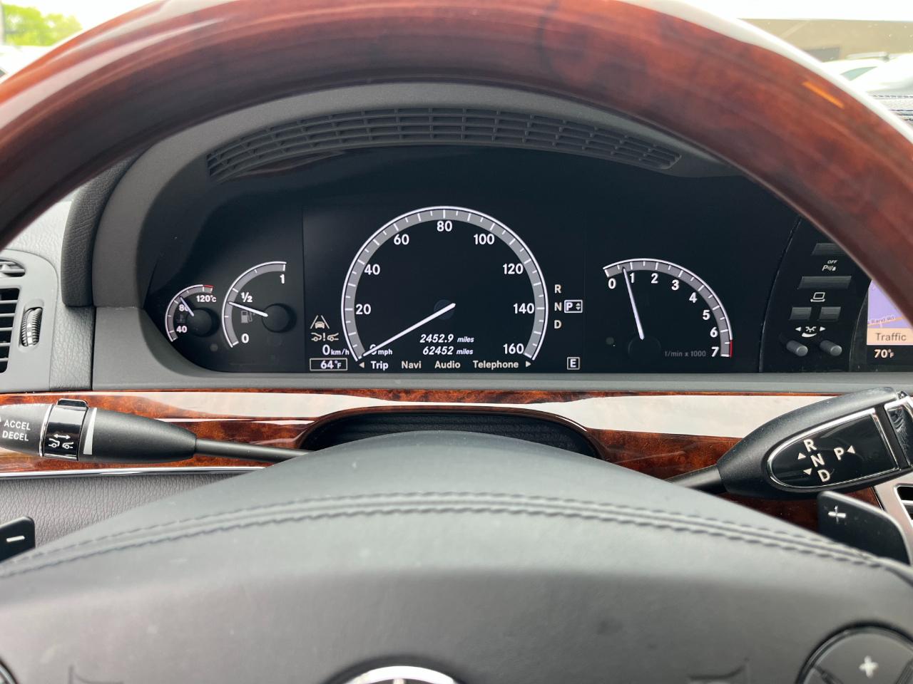 Mercedes-Benz S-Class S550 4-MATIC 2011
