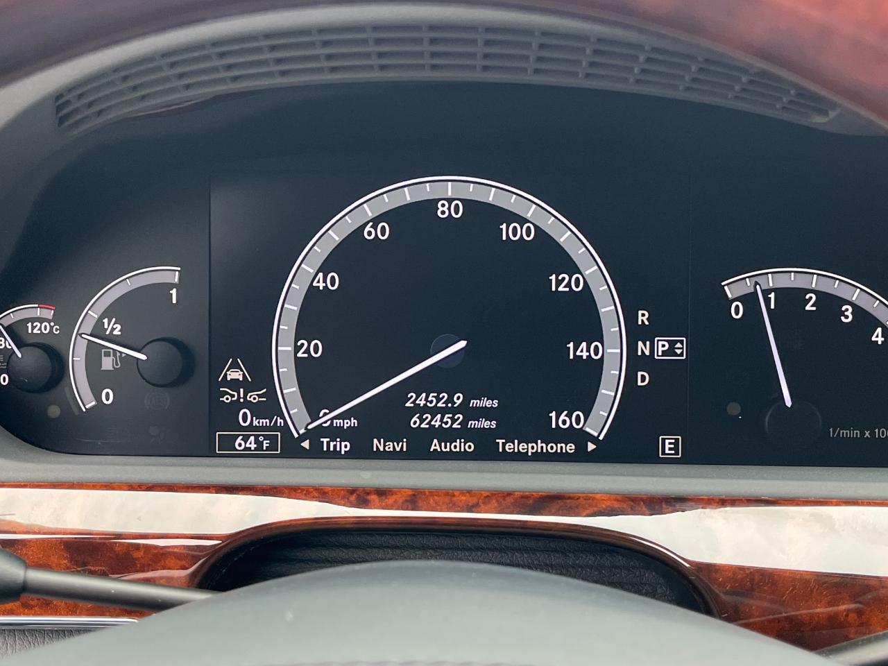 Mercedes-Benz S-Class S550 4-MATIC 2011