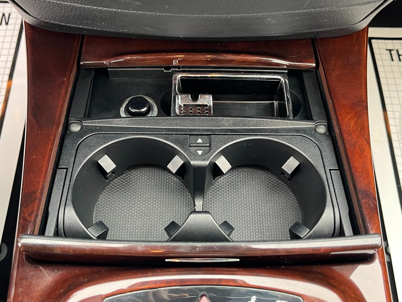Mercedes-Benz S-Class S550 4-MATIC 2011