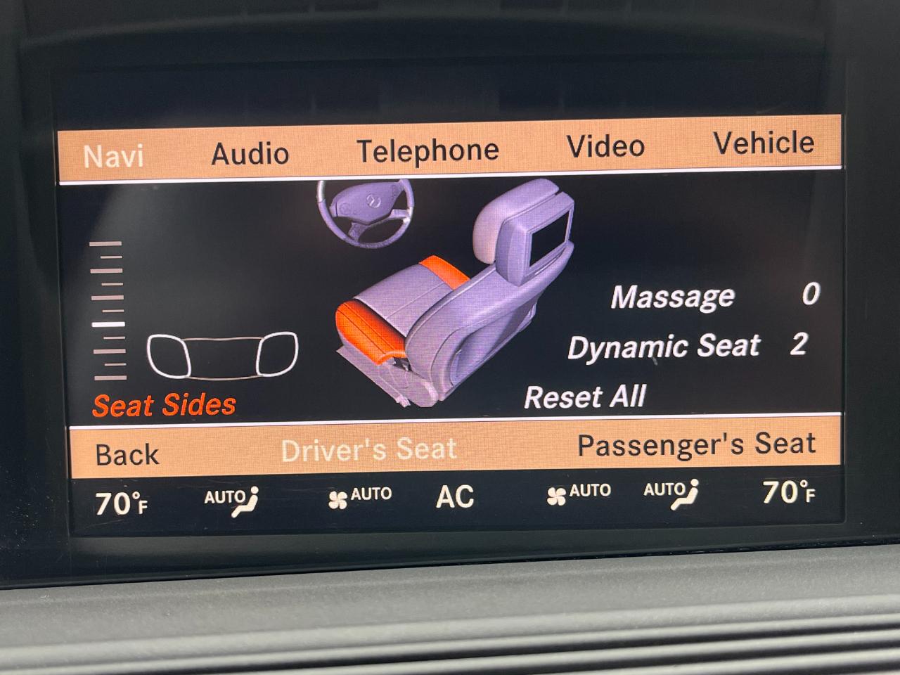 Mercedes-Benz S-Class S550 4-MATIC 2011
