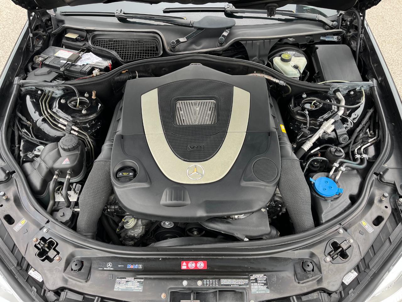 Mercedes-Benz S-Class S550 4-MATIC 2011