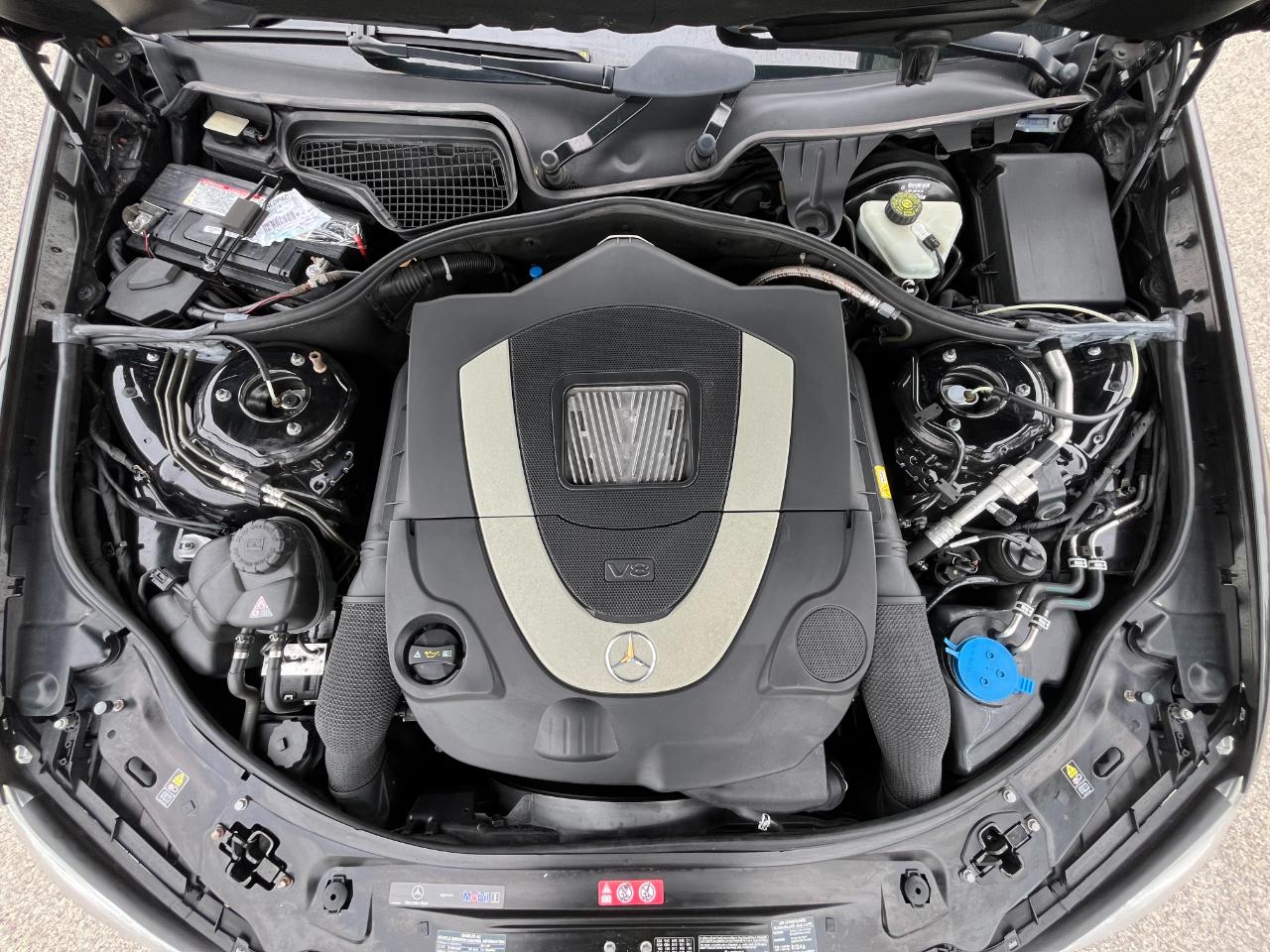 Mercedes-Benz S-Class S550 4-MATIC 2011