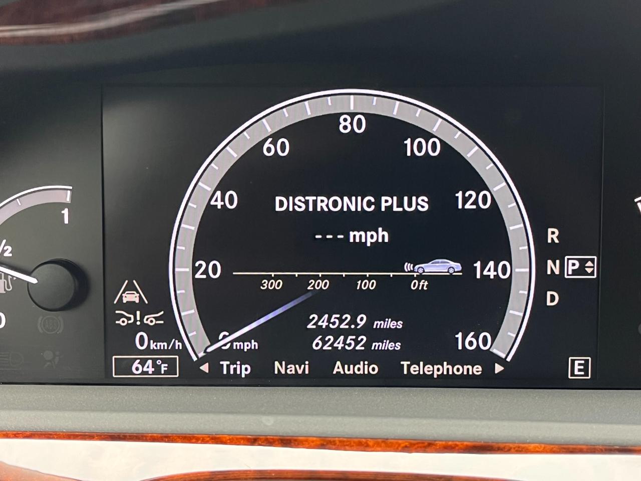 Mercedes-Benz S-Class S550 4-MATIC 2011
