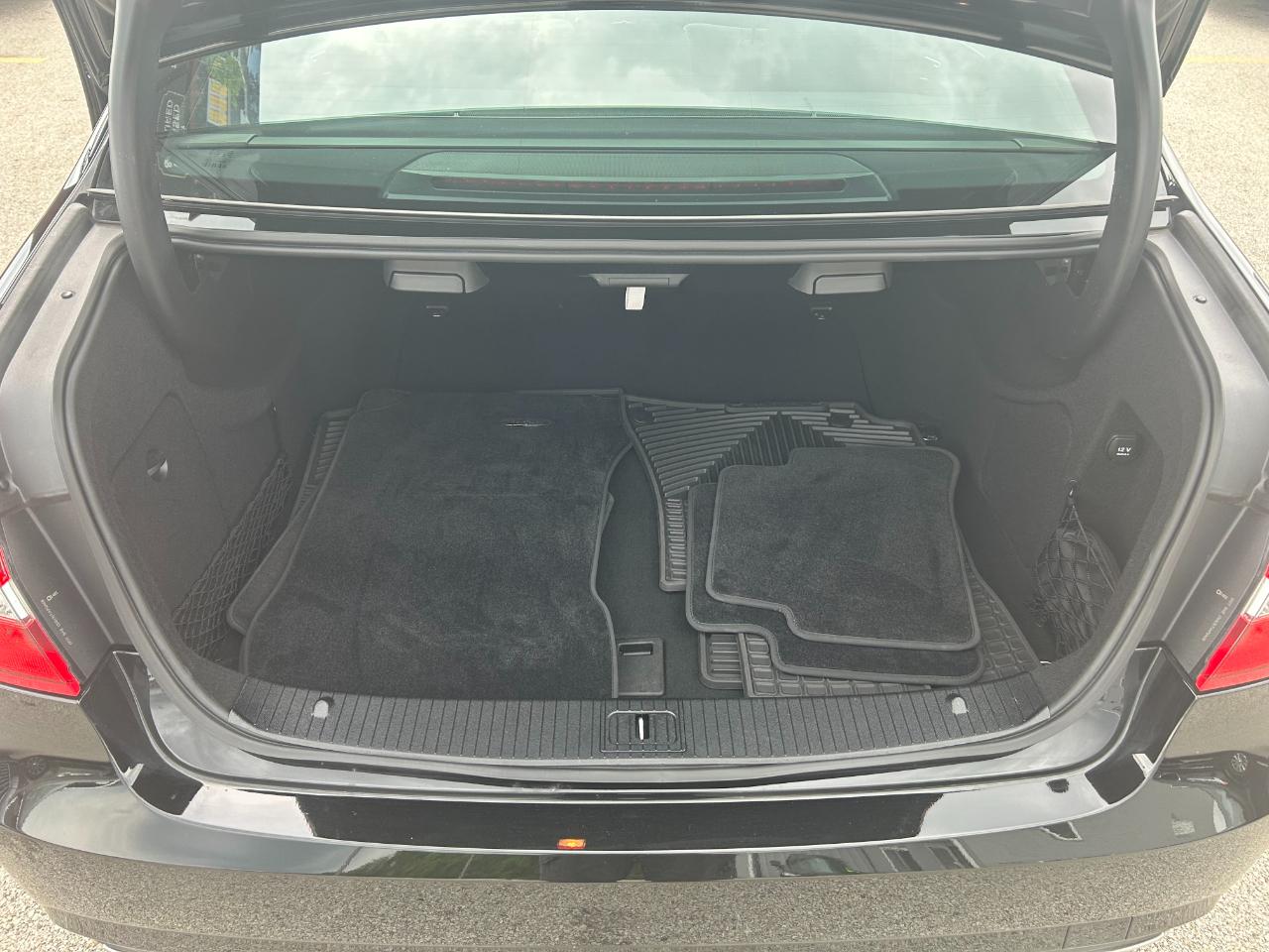 Mercedes-Benz E-Class E350 BlueTEC Sedan 2013