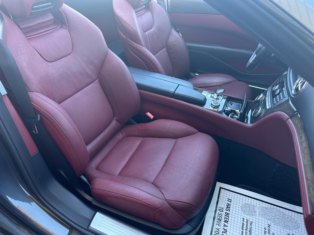 Mercedes-Benz SL-Class SL550R 2013