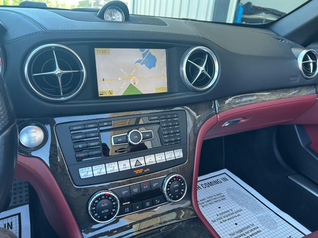 Mercedes-Benz SL-Class SL550R 2013
