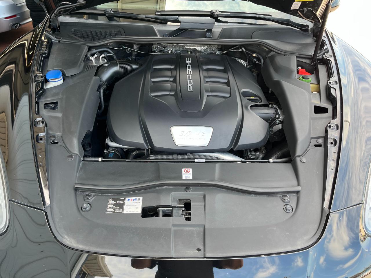 Porsche Cayenne AWD 4dr Diesel Platinum Edition 2014