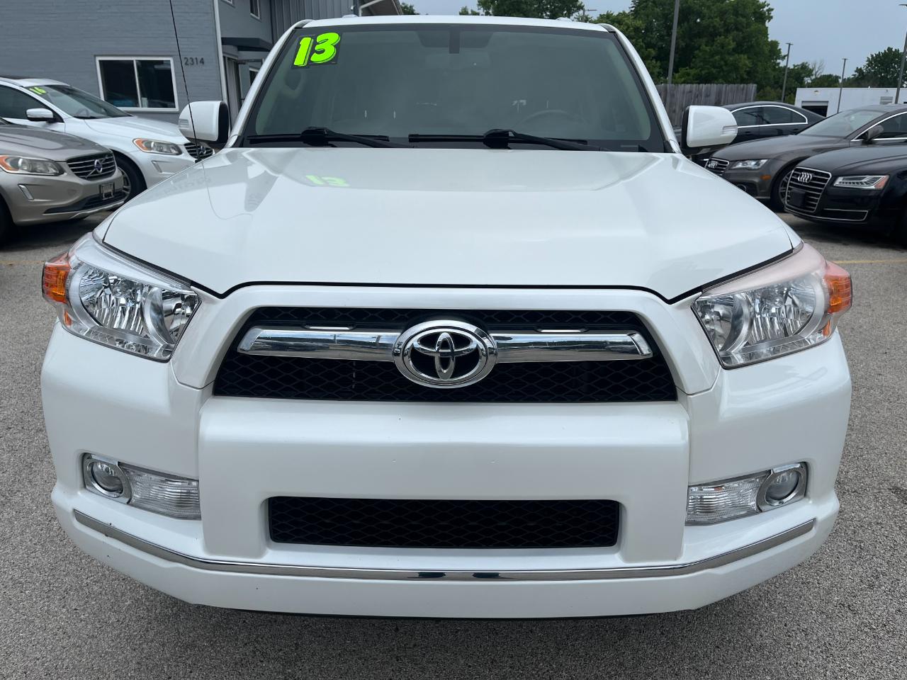 Toyota 4Runner 4WD 4dr V6 Limited (Natl) 2013