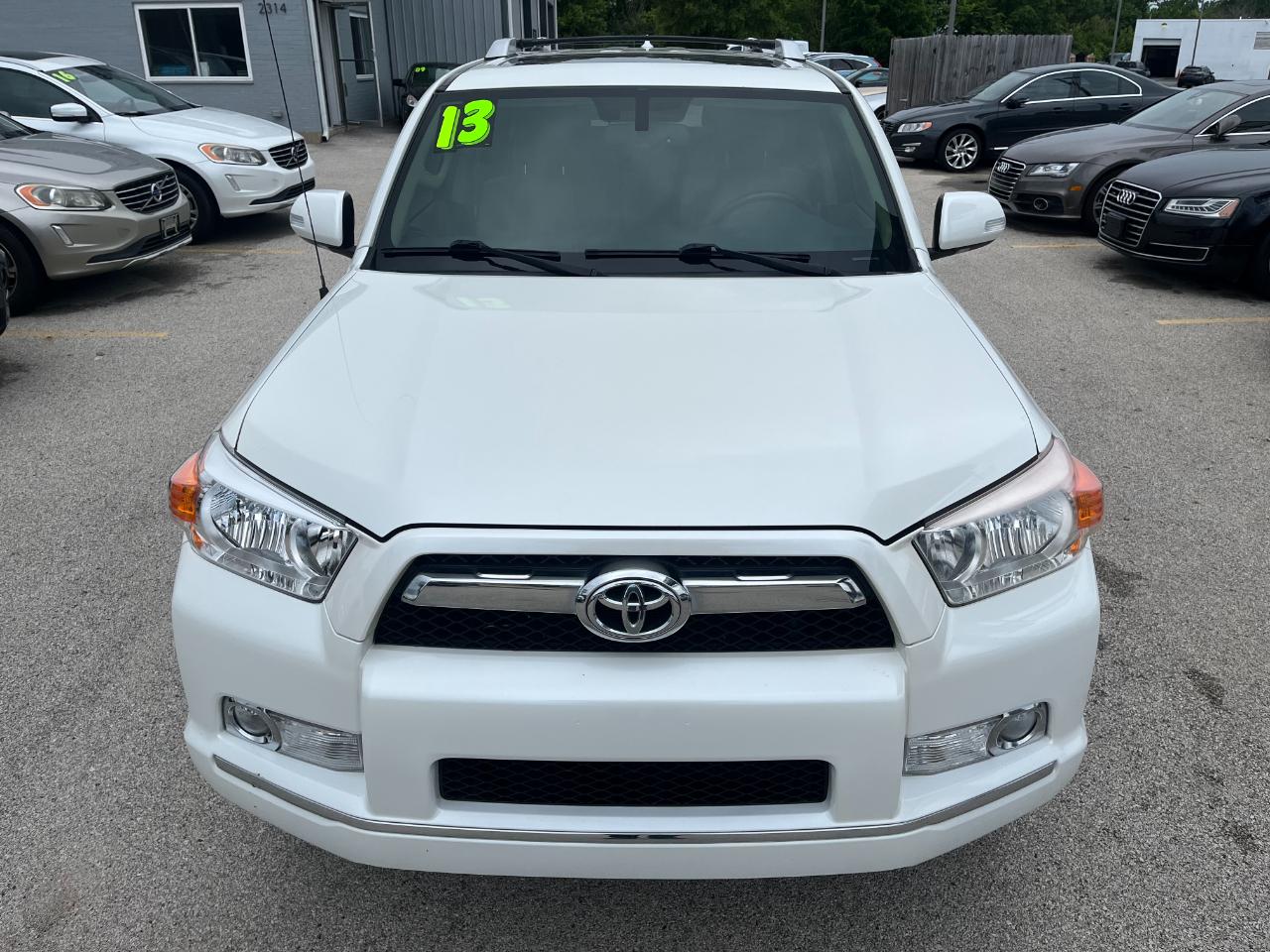 Toyota 4Runner 4WD 4dr V6 Limited (Natl) 2013