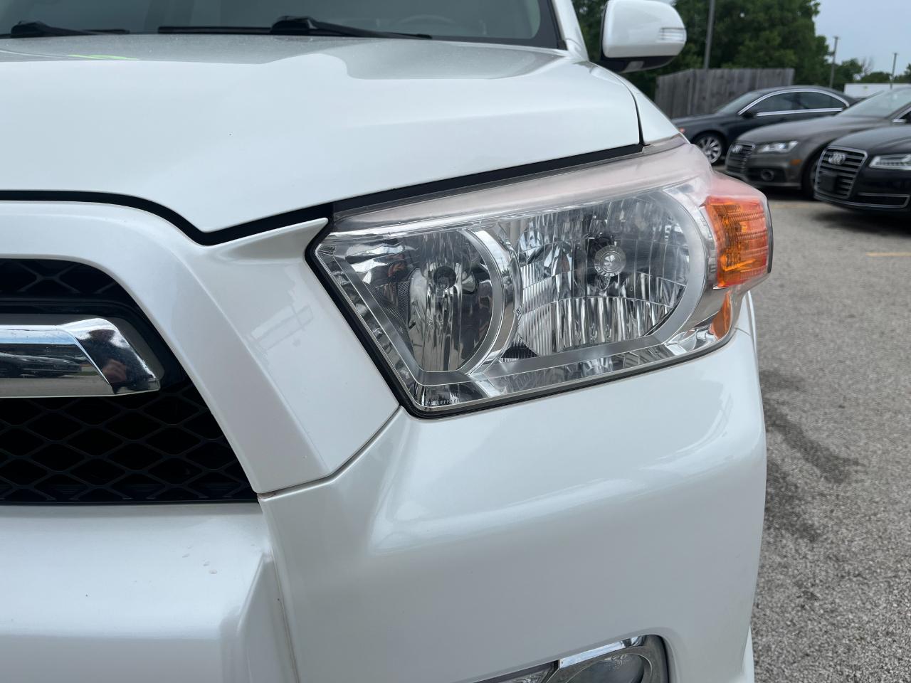 Toyota 4Runner 4WD 4dr V6 Limited (Natl) 2013