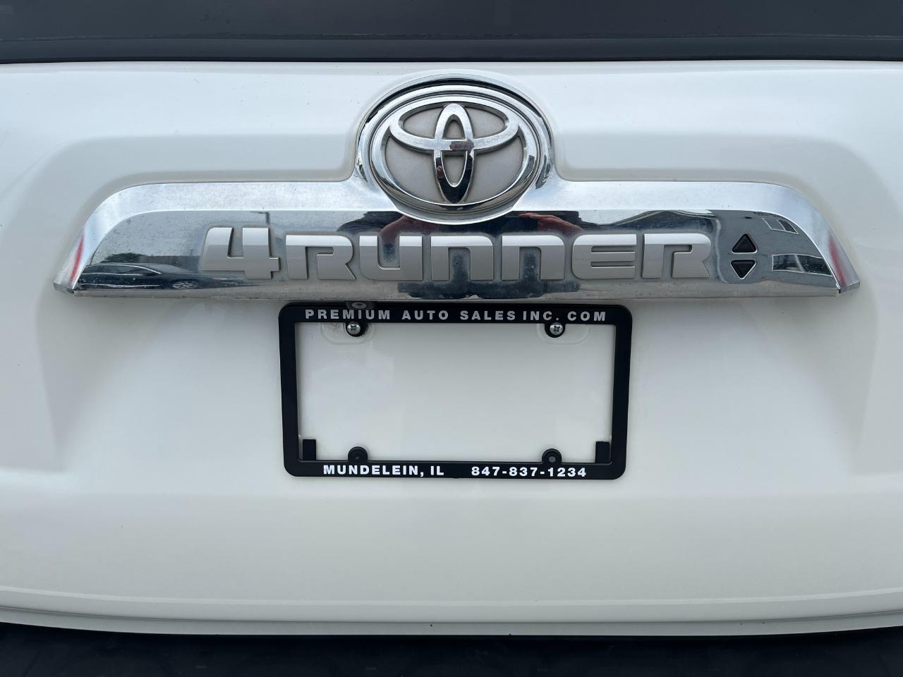 Toyota 4Runner 4WD 4dr V6 Limited (Natl) 2013