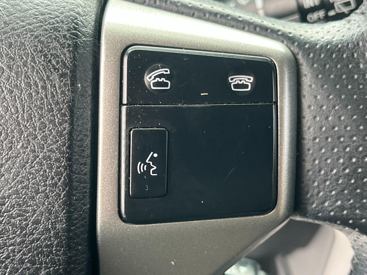 Toyota 4Runner 4WD 4dr V6 Limited (Natl) 2013