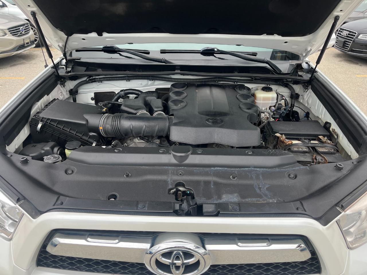 Toyota 4Runner 4WD 4dr V6 Limited (Natl) 2013