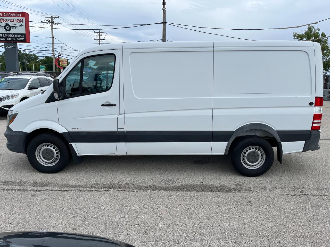 Mercedes-Benz Sprinter 2500 144-in. WB 2015