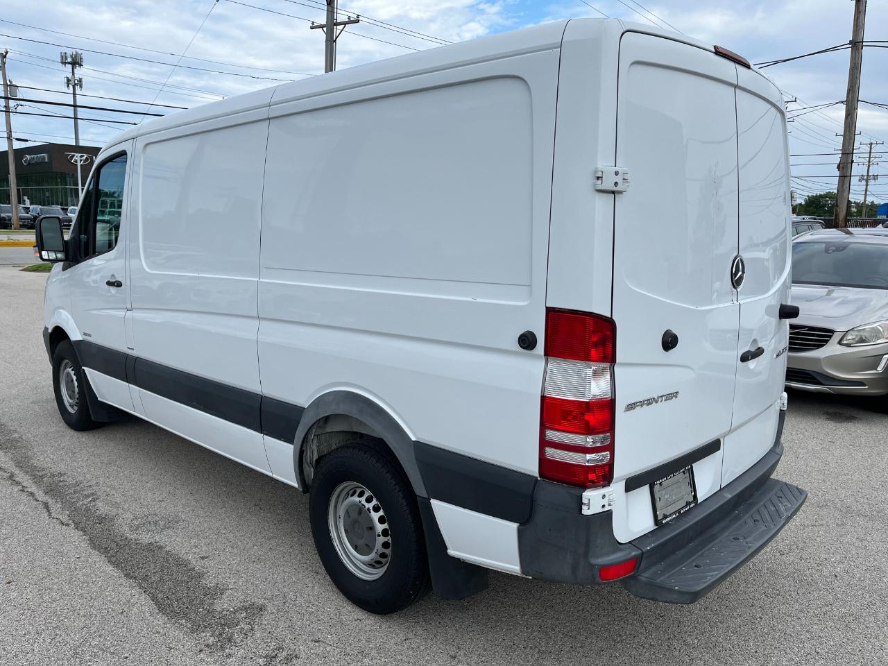 Mercedes-Benz Sprinter 2500 144-in. WB 2015