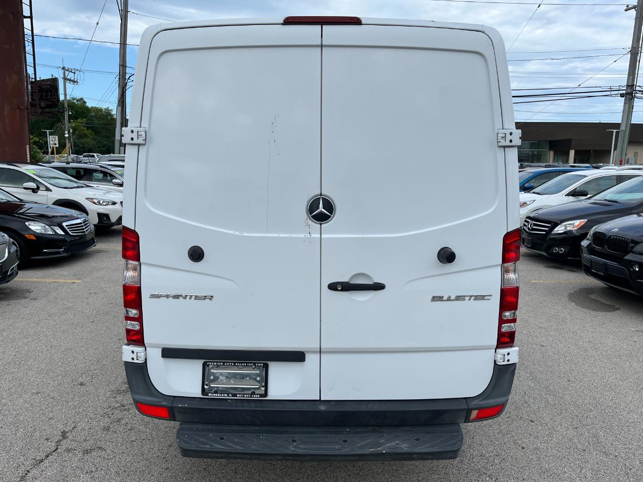 Mercedes-Benz Sprinter 2500 144-in. WB 2015
