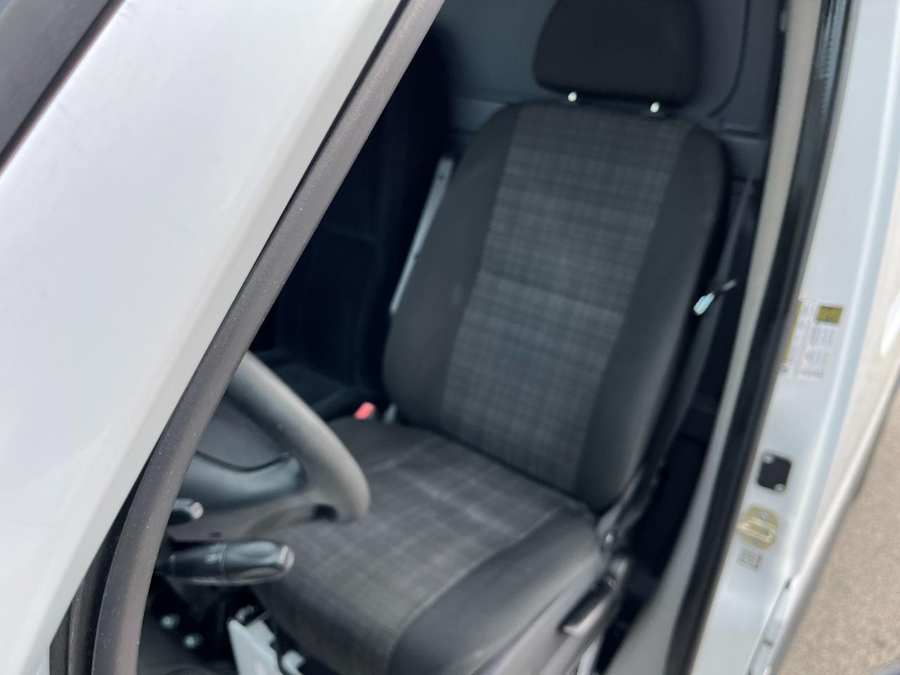 Mercedes-Benz Sprinter 2500 144-in. WB 2015