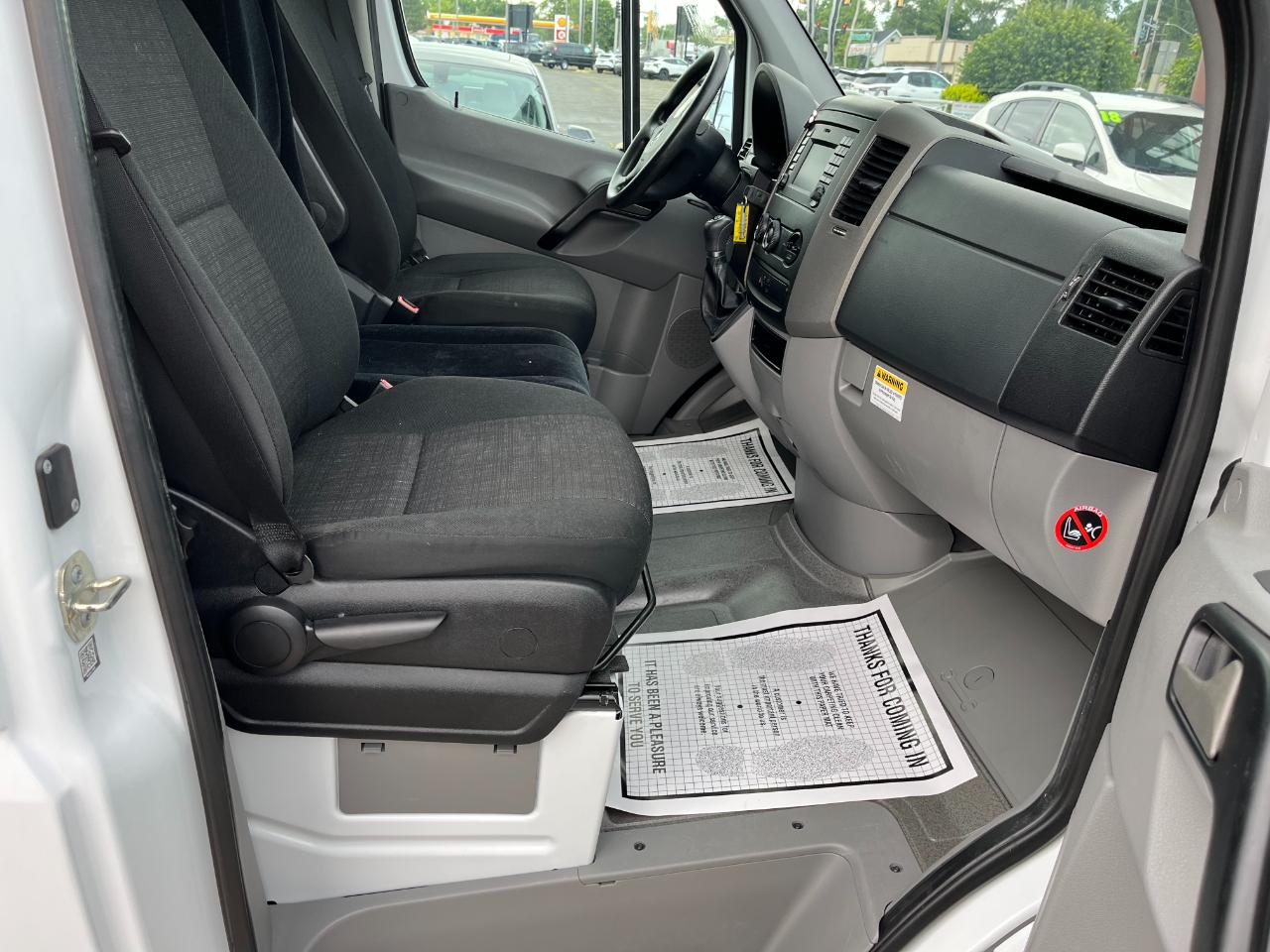 Mercedes-Benz Sprinter 2500 144-in. WB 2015