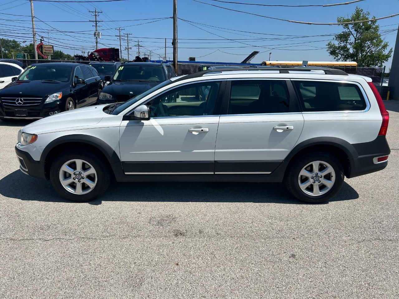 Volvo XC70 4dr Wgn 3.2L Premier Plus 2012