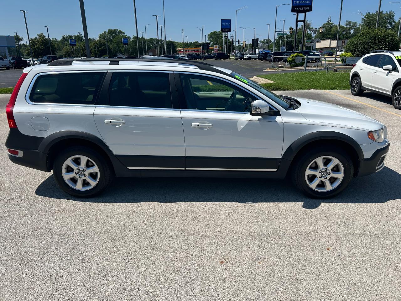 Volvo XC70 4dr Wgn 3.2L Premier Plus 2012