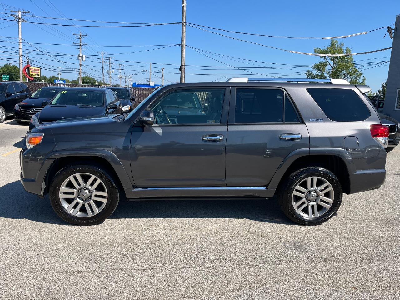Toyota 4Runner SR5 4WD 2013
