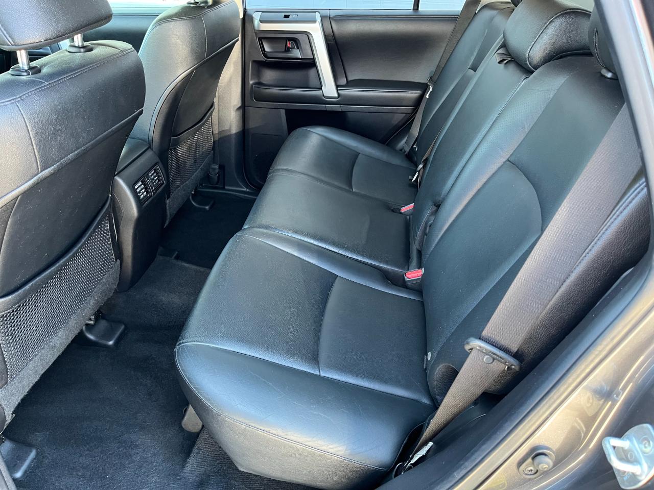 Toyota 4Runner SR5 4WD 2013