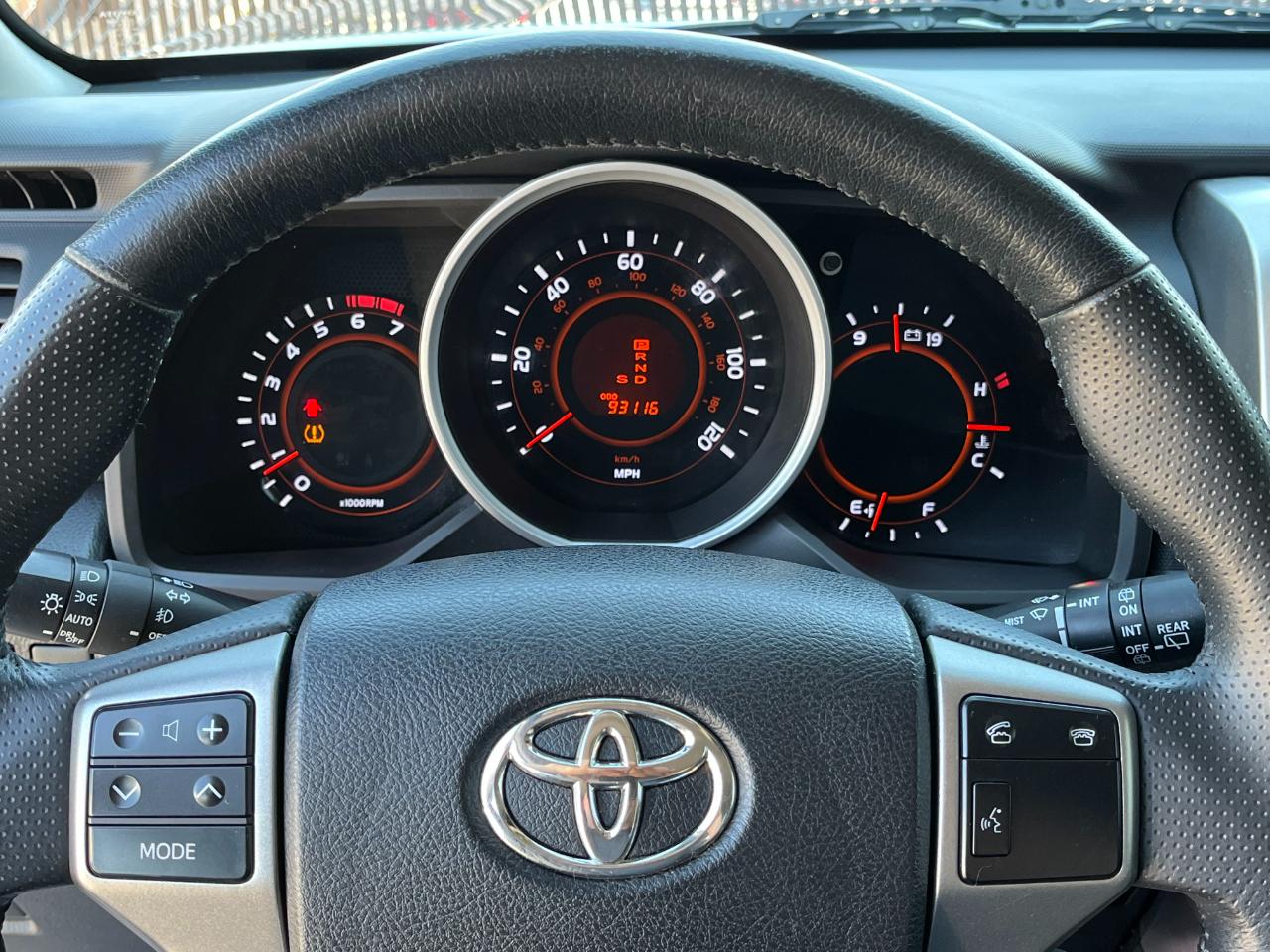 Toyota 4Runner SR5 4WD 2013