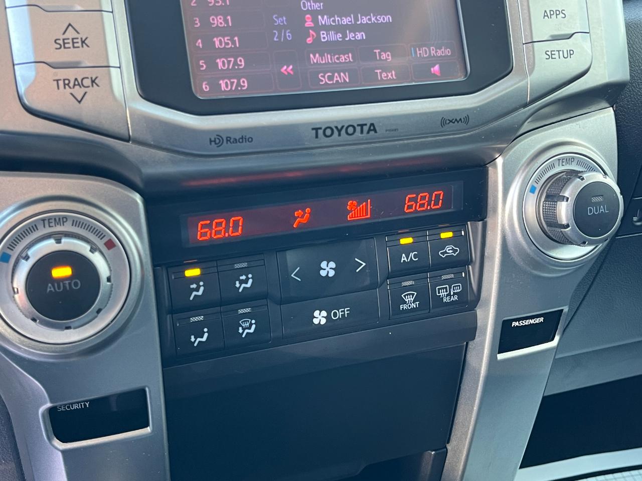 Toyota 4Runner SR5 4WD 2013