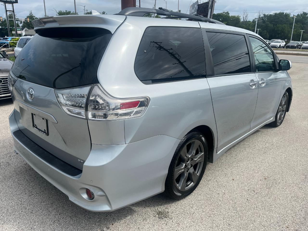 Toyota Sienna SE 8-Passenger 2019