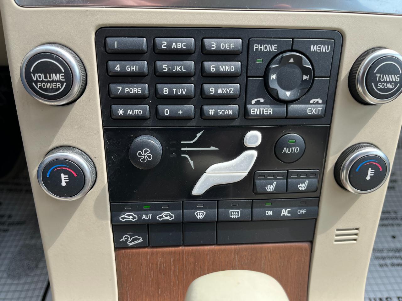 Volvo XC70 3.2 2010