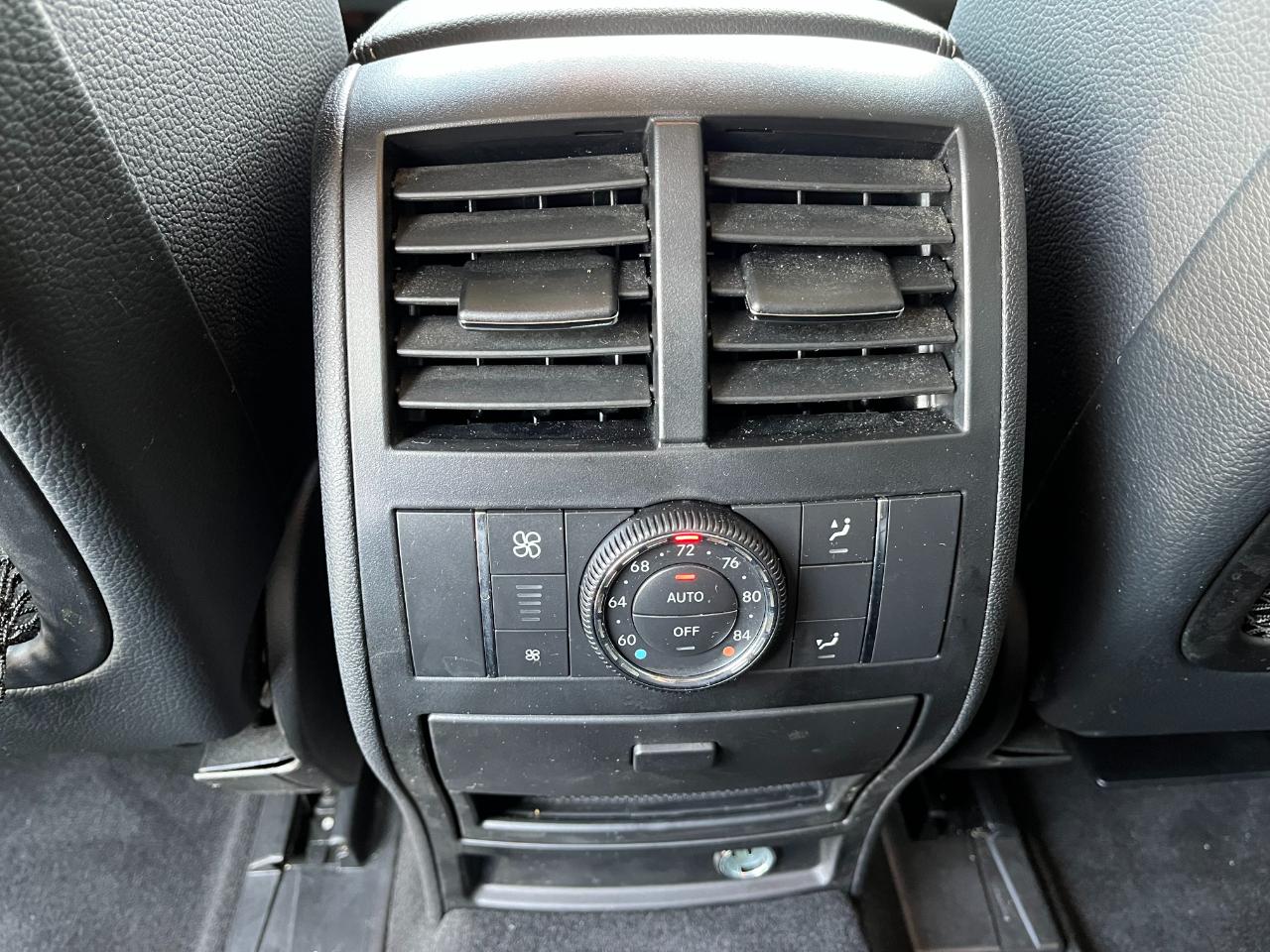 Mercedes-Benz GL-Class GL350 BlueTEC 2011