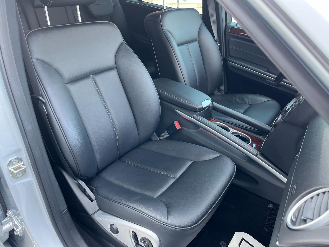 Mercedes-Benz GL-Class GL350 BlueTEC 2011