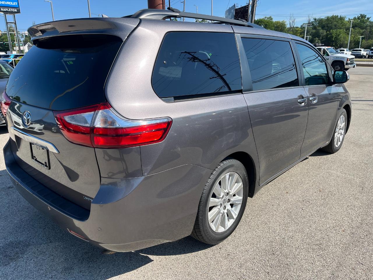 Toyota Sienna Limited Premium FWD 7-Passenger (Natl) 2015